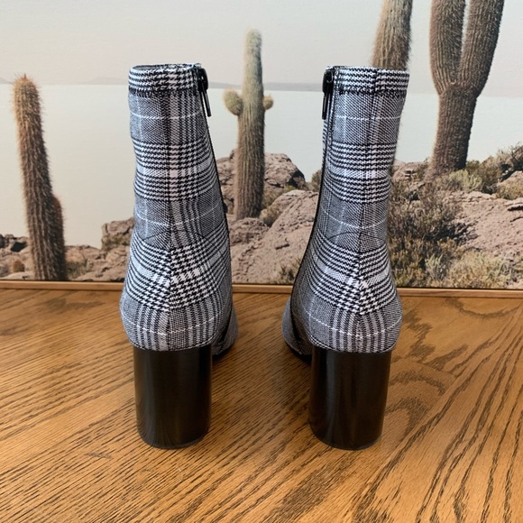 Jeffrey Campbell plaid sport calf boots black and white 6.5 - Picture 3 of 10